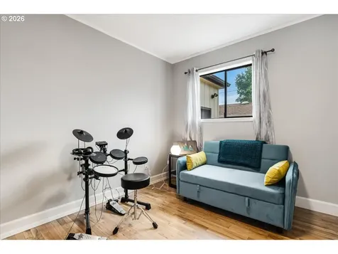 209 SE 90th Avenue Portland OR 97216