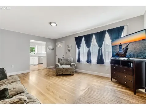 209 SE 90th Avenue Portland OR 97216