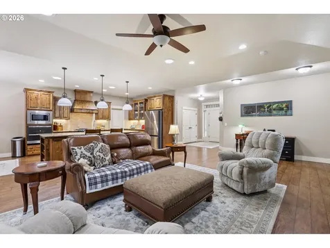4714 NE 123rd Street Vancouver WA 98686
