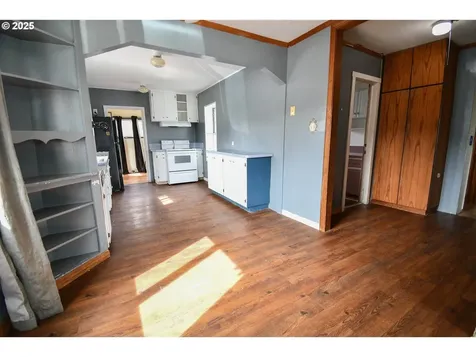 458 W Fair Street Roseburg OR 97471