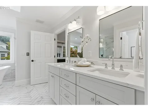 5355 Rosalia Way Lake Oswego OR 97035
