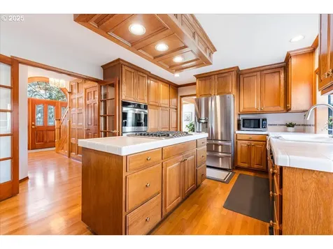 14309 Edenberry Drive Lake Oswego OR 97035