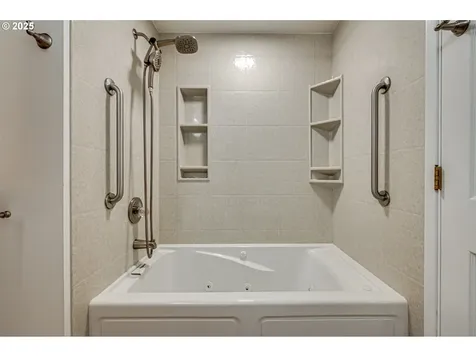 4612 NE 117th Street Vancouver WA 98686
