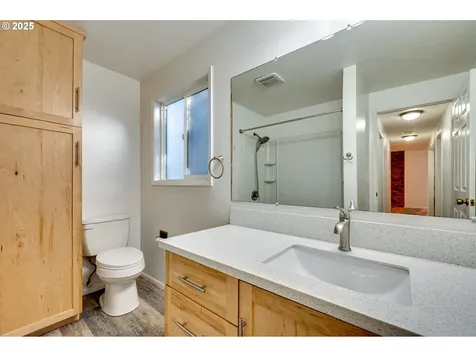 4612 NE 117th Street Vancouver WA 98686