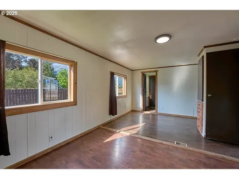 402 S East Street Joseph OR 97846