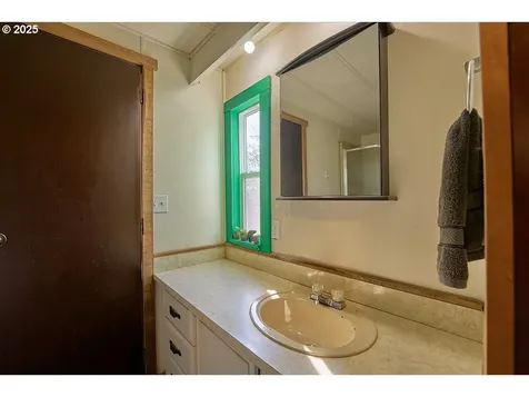 402 S East Street Joseph OR 97846