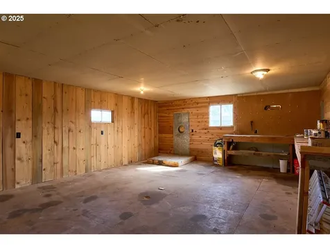402 S East Street Joseph OR 97846