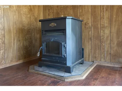 402 S East Street Joseph OR 97846