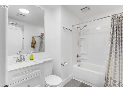 2125 NE 48th Avenue Portland OR 97213