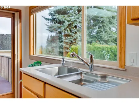 8123 SW 184th Avenue Beaverton OR 97007