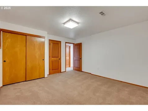 8123 SW 184th Avenue Beaverton OR 97007