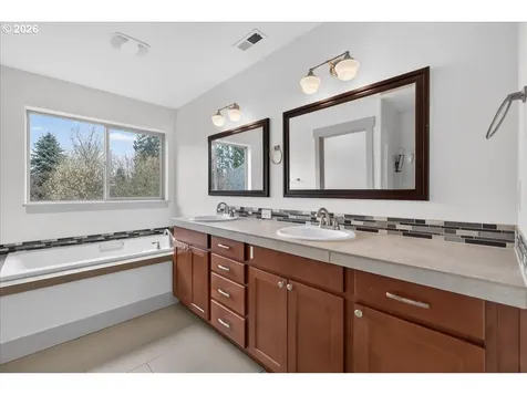561 N Declaration Drive Carlton OR 97111