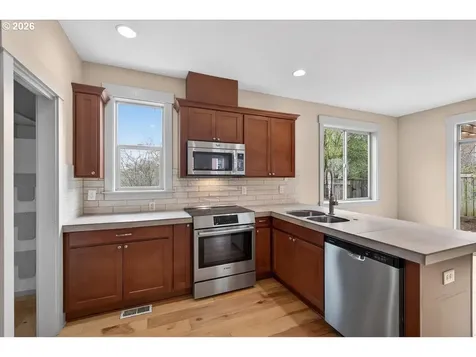 561 N Declaration Drive Carlton OR 97111