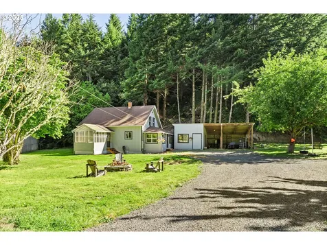 77561 Highway 101 Gardiner OR 97441