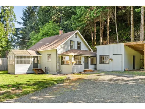 77561 Highway 101 Gardiner OR 97441