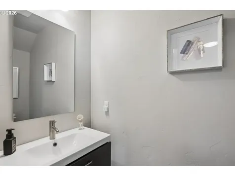 13338 SW Roseberry Lane Portland OR 97224