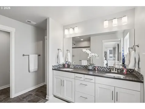 13338 SW Roseberry Lane Portland OR 97224
