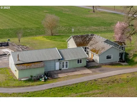 8990 Perrydale Road Amity OR 97101