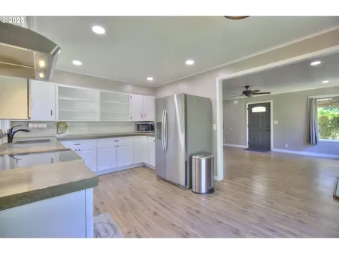 27571 Sitka Lane Gold Beach OR 97444