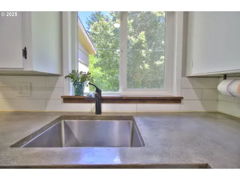 27571 Sitka Lane Gold Beach OR 97444
