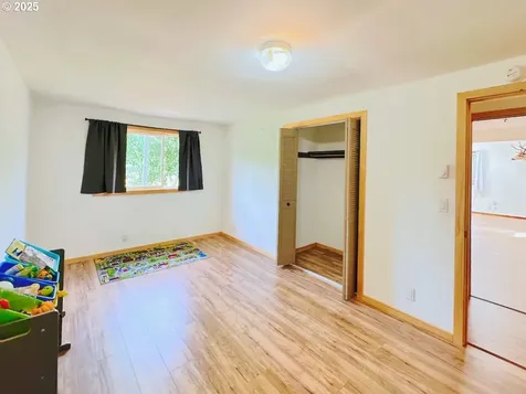 38434 Mckenzie Highway Springfield OR 97478