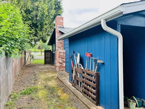 38434 Mckenzie Highway Springfield OR 97478