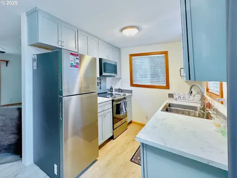 38434 Mckenzie Highway Springfield OR 97478