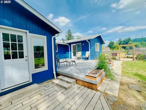 38434 Mckenzie Highway Springfield OR 97478