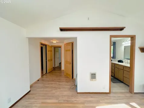 38434 Mckenzie Highway Springfield OR 97478