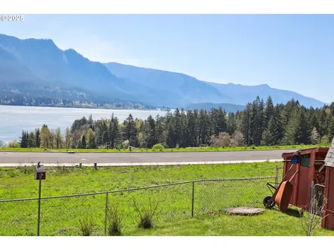 178 NE Tari Lane Stevenson WA 98648