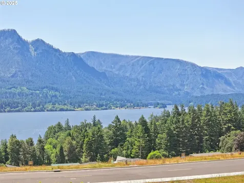 178 NE Tari Lane Stevenson WA 98648