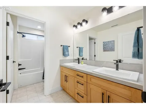 12518 NE 102nd Way Vancouver WA 98682