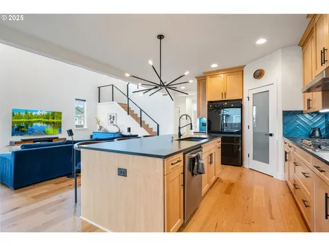 12518 NE 102nd Way Vancouver WA 98682