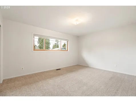 866 SE 136th Avenue Portland OR 97233