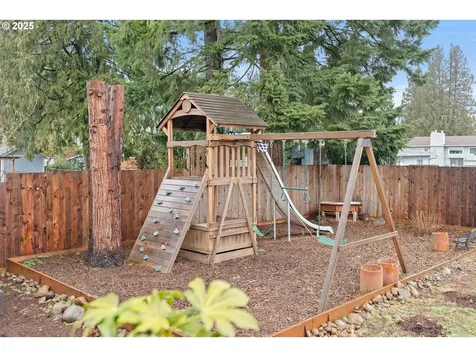 866 SE 136th Avenue Portland OR 97233