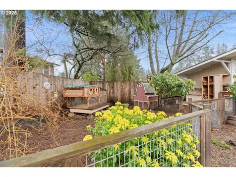 866 SE 136th Avenue Portland OR 97233