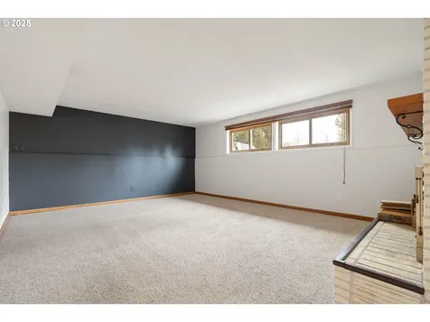 866 SE 136th Avenue Portland OR 97233
