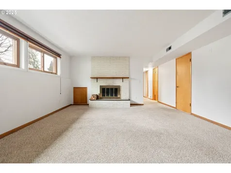 866 SE 136th Avenue Portland OR 97233