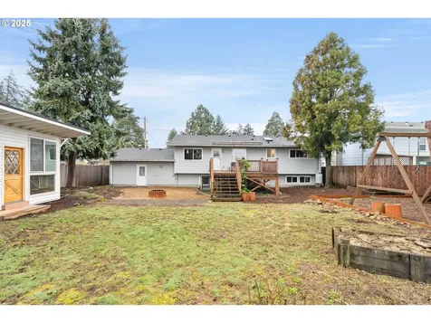 866 SE 136th Avenue Portland OR 97233
