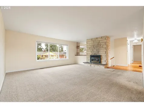 866 SE 136th Avenue Portland OR 97233