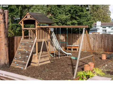 866 SE 136th Avenue Portland OR 97233