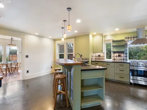 3979 NE 38th Avenue Portland OR 97212