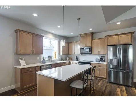 1668 NE Clayton Drive Estacada OR 97023