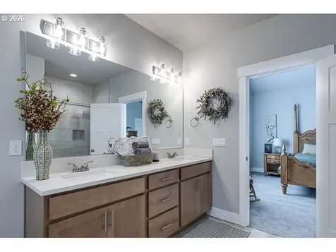1668 NE Clayton Drive Estacada OR 97023