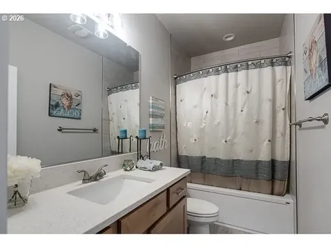 1668 NE Clayton Drive Estacada OR 97023
