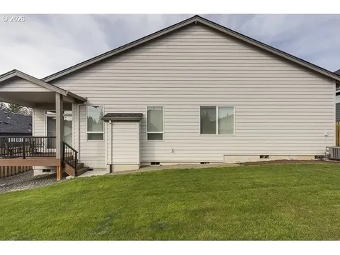 1668 NE Clayton Drive Estacada OR 97023