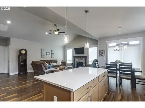 1668 NE Clayton Drive Estacada OR 97023