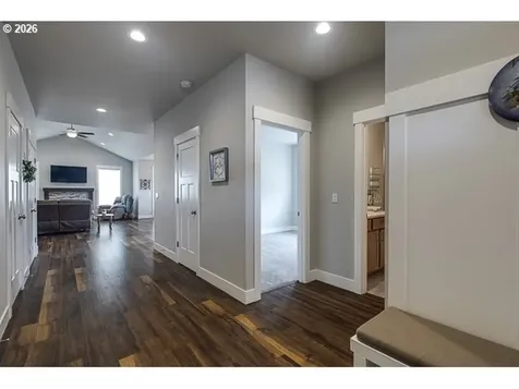 1668 NE Clayton Drive Estacada OR 97023