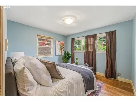 46 NE Buffalo Street Portland OR 97211