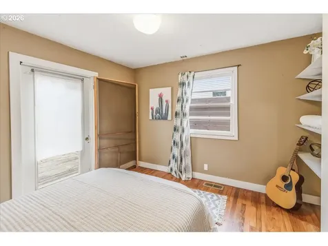 46 NE Buffalo Street Portland OR 97211